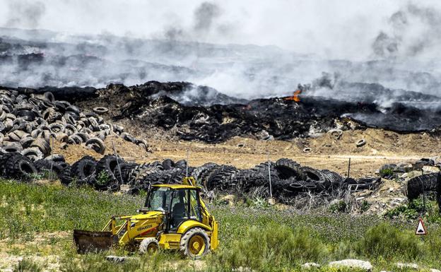 Una venganza entre cuñados desencadenó el incendio del vertedero de neumáticos de Seseña