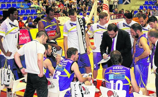 La ACB elude al Palencia Baloncesto y no reconoce su ascenso en diferido