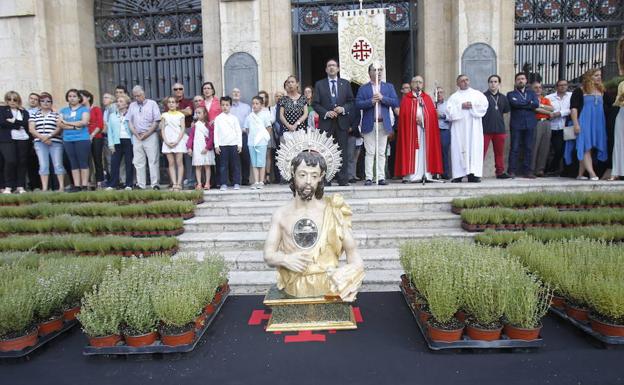El Ayuntamiento repartirá el tradicional tomillo de San Juan