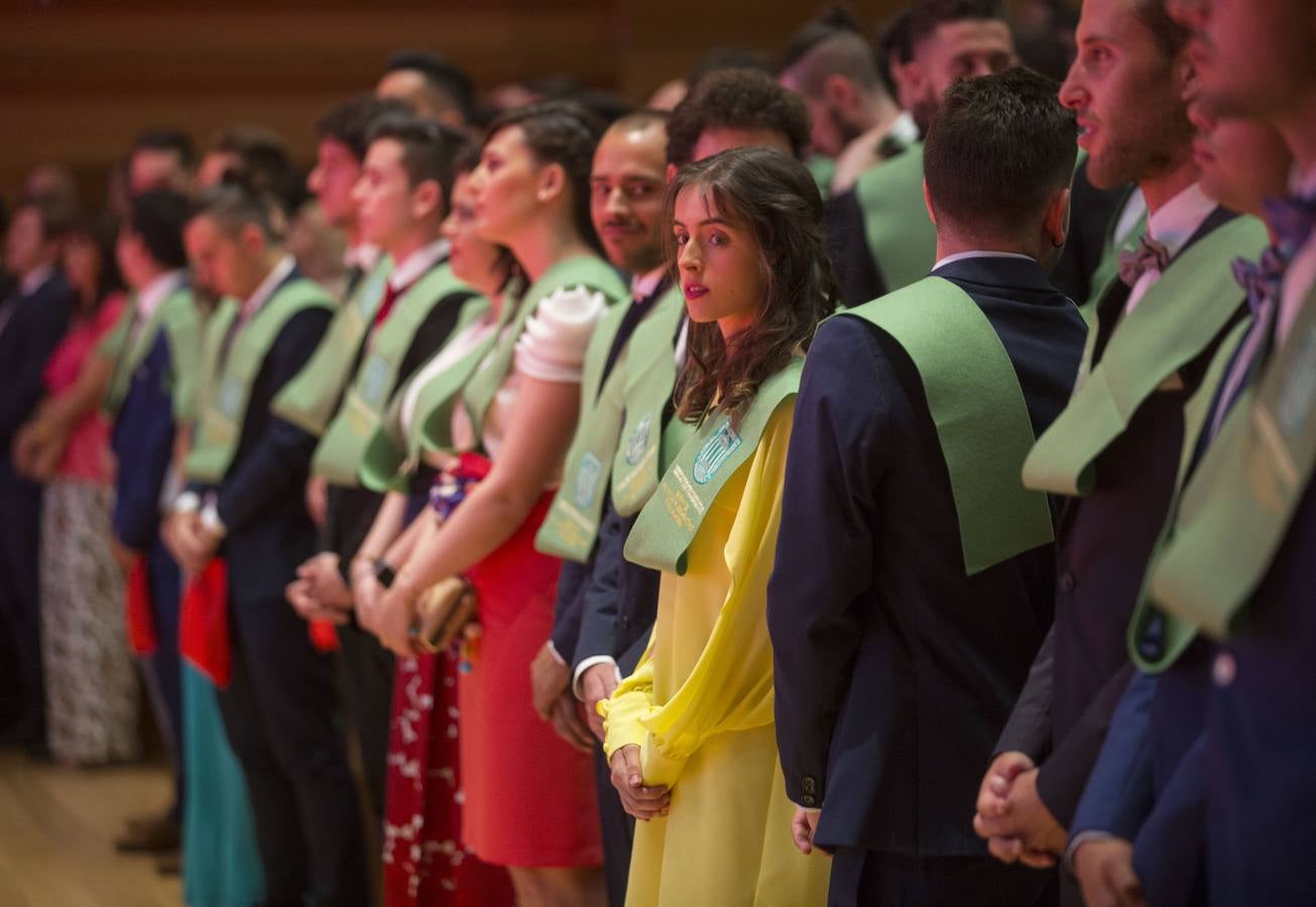 La Universidad Europea Miguel de Cervantes gradúa a 332 alumnos