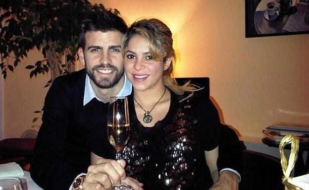 Piqué salva la carrera musical de Shakira