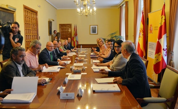 Incendios y sequía protagonizan la Comisión de Asistencia a la Delegada del Gobierno