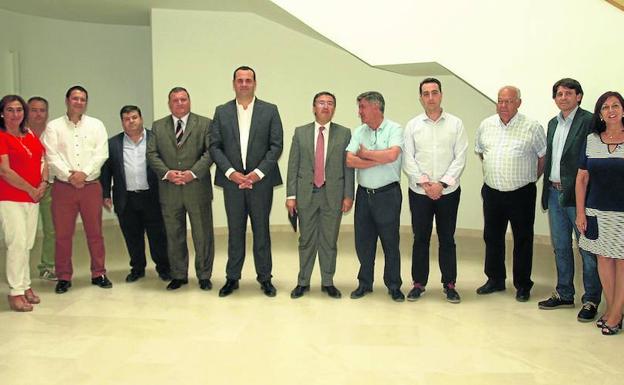 Alcaldes del alfoz participan en una jornada sobre inspección de edificios