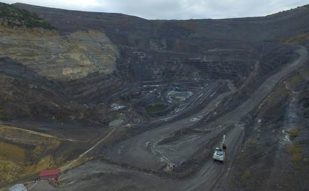 El juez toma declaración a los funconarios de Hacienda que destaparon la 'trama del carbón'