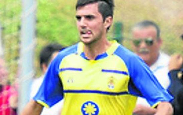 El CD Guijuelo renueva a Jonathan Martín, Raúl Ruiz, Ayala y Carmona y ficha a Fleitas