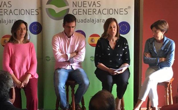 La presidenta del PP de Palencia, en la Escuela de Verano de Nuevas Generaciones