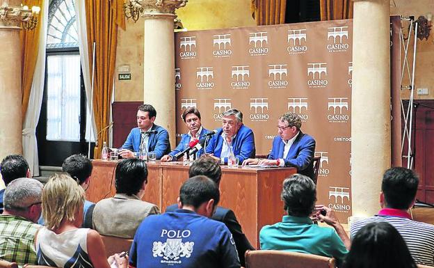 Una corrida con ocho astados, gran novedad de la feria taurina de 2017