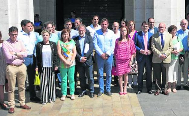 El alcalde anuncia que una calle se llamará «Víctimas del terrorismo»