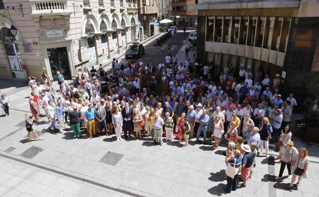 Victorio Macho trae el Cristo del Otero hasta la Calle Mayor de Palencia