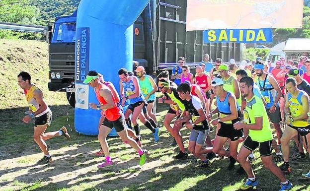 Diego Díaz y Yolanda Velado homenajean la montaña en Puente Agudín