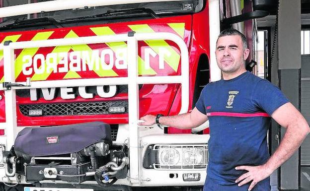 «Los bomberos no pueden ser suplantados por voluntarios»