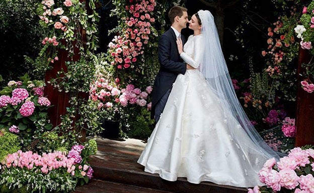 Miranda Kerr y su espectacular vestido de novia