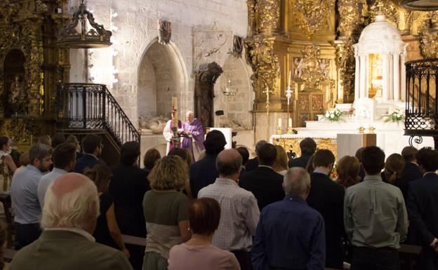 Familiares, abogados y jueces despiden Rodríguez-Monsalve, el colegiado de más edad