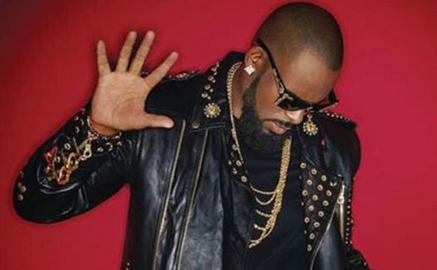 R. Kelly, sospechoso de retener y abusar de varias chicas en su casa
