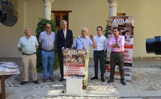 La plaza de toros de Ávila cumple 50 años con Paquirri, Cayetano y López Simón