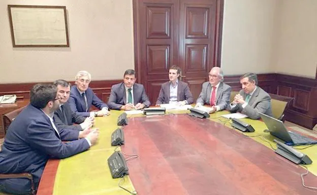 El PP de Ávila pide la construcción de una autovía en la provincia