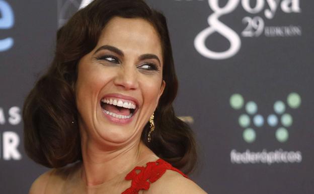 Toni Acosta cambia de look por completo