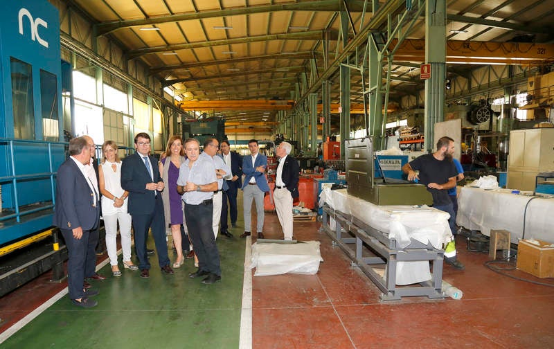 Mañuevo visita las instalaciones de la empresa Inmapa en Palencia