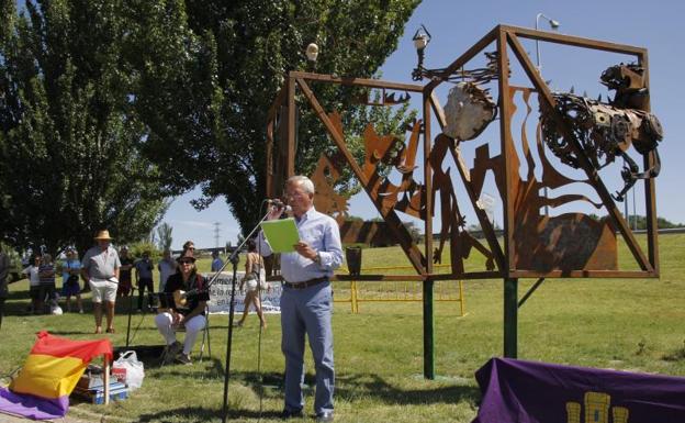 Laguna de Duero inaugura una escultura que recuerda a las víctimas del franquismo