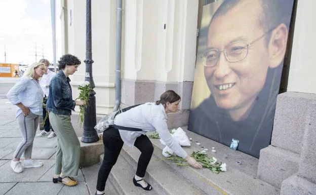 Seis detenidos en China por rendir tributo a Liu Xiaobo