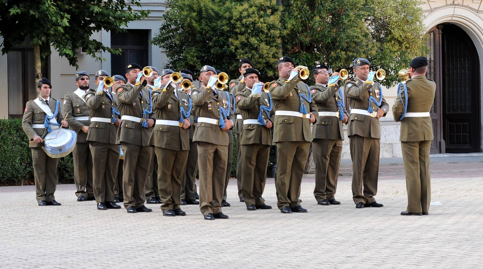 La Academia de Caballería festeja a su patrón, Santiago Apóstol