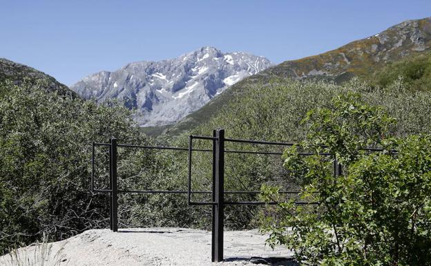 Rescatado en helicóptero un montañero burgalés en el Curavacas