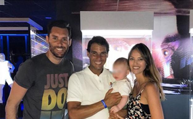 Nadal hace de guía para Rudy Fernández y Helen Lindes