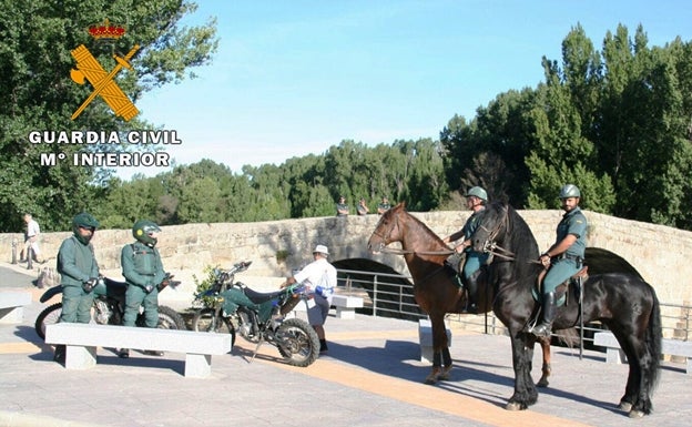 Caballería y helicópteros se unen en la prevención de incendios en Ávila