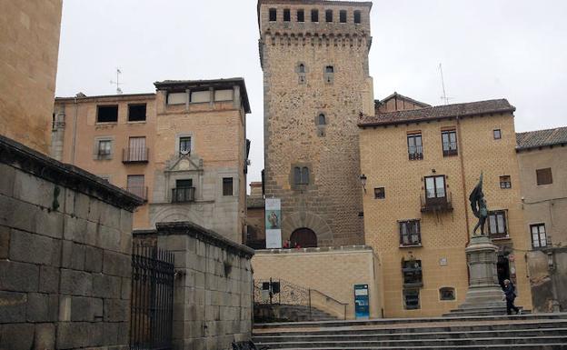 La Fundación Caja Segovia pedirá 2,5 millones de indemnización por hipotecar el Torreón