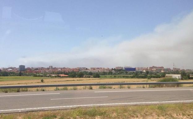 Un fuego amenaza la provincia de Zamora