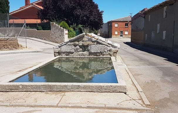 Grijota denuncia la tercera contaminación en menos de un mes del abrevadero