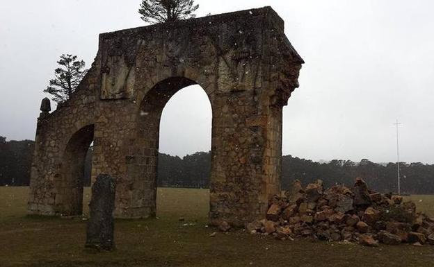 La Organización Juvenil Española toma de nuevo el campamento de El Raso de la Nava de Covaleda
