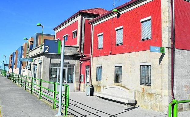 Adif realizará pequeños arreglos de mejora y conservación en 13 estaciones salmantinas