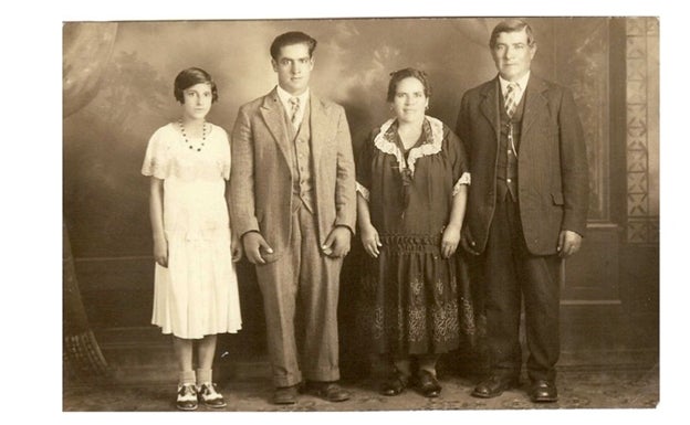 Unidos por el mismo linaje, familias de Ávila y Hawái contactan después de un siglo