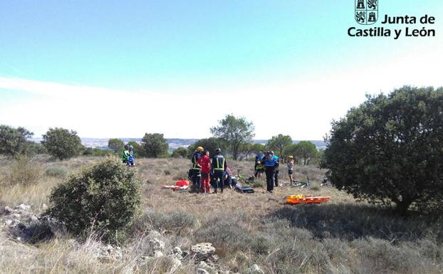 Evacuado un ciclista de 51 años de una zona de difícil acceso en el monte el Viejo