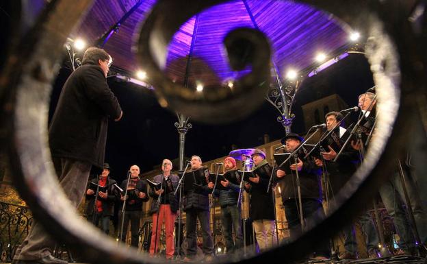 Agosto suena a tango, bolero y música clásica