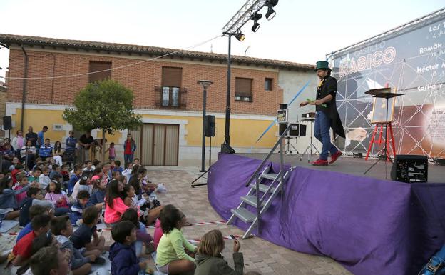Tarde de magia junto al castillo de Fuentes de Valdepero