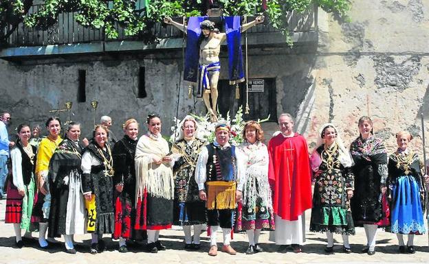 Los actos en honor al Santo Cristo dan paso hoy a los de la Virgen del Triunfo