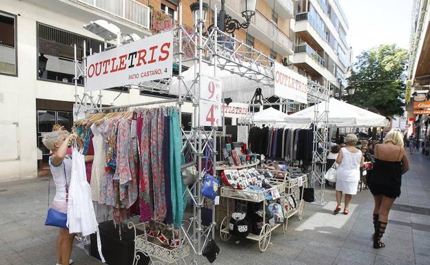 Los comerciantes de Palencia volverán a sacar sus escaparates a la calle