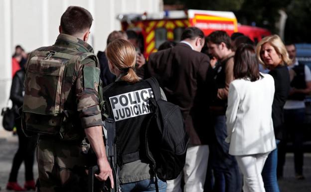 Detenido un sospechoso por el atropello a militares cerca de París