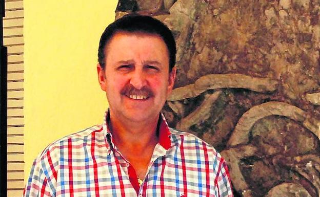 «Nuestras fiestas son siempre muy taurinas y los vecinos se implican con el pago de cuotas»