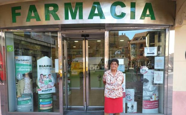 La farmacéutica de Benavente Araceli de la Fuente, premio Autónomo del Año