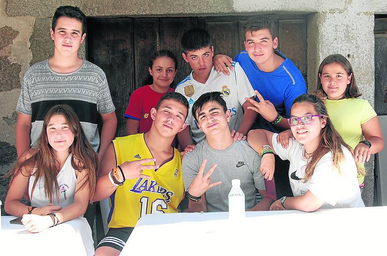 Unas 150 personas inician los festejos con buen sabor de boca
