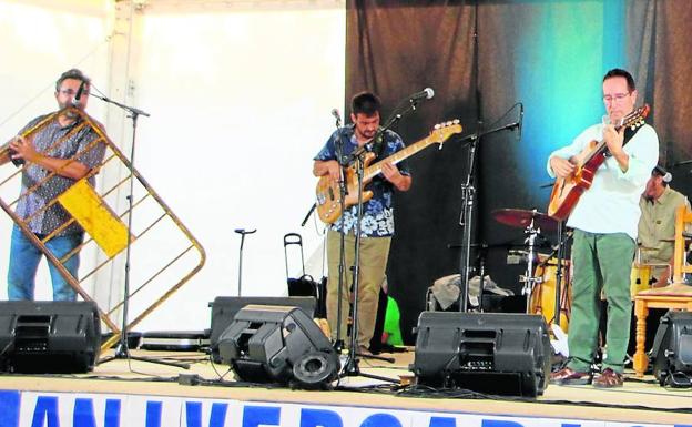 Cuatro grupos animan el festival Almuenza Folk
