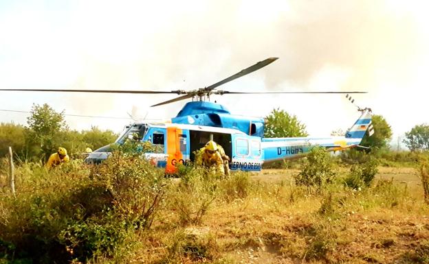 La provincia de León mantiene cuatro incendios forestales activos