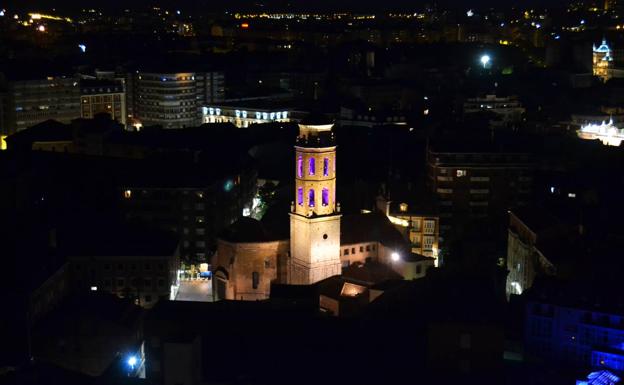 El ascensor a la torre de la Catedral suma 3.400 visitas en su tercer aniversario