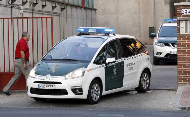 Un hombre detenido por llevar toda su vida conduciendo sin carnet