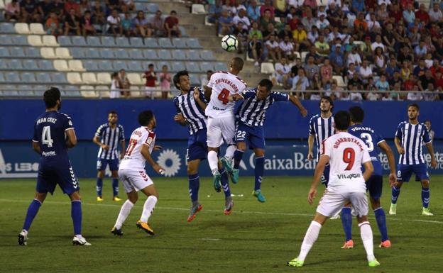 La Cultural evidencia los errores de pretemporada y cae ante el Lorca