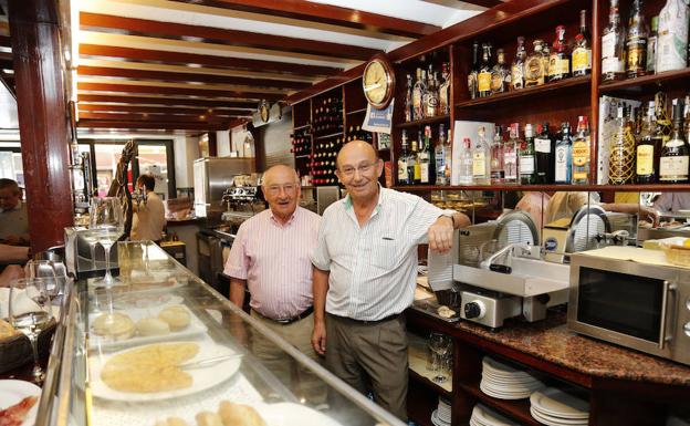 Fiesta de los 25 años de Don Jamón en Palencia