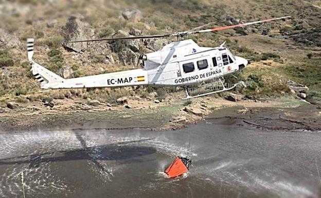 Los rayos provocan un incendio en Navaluenga